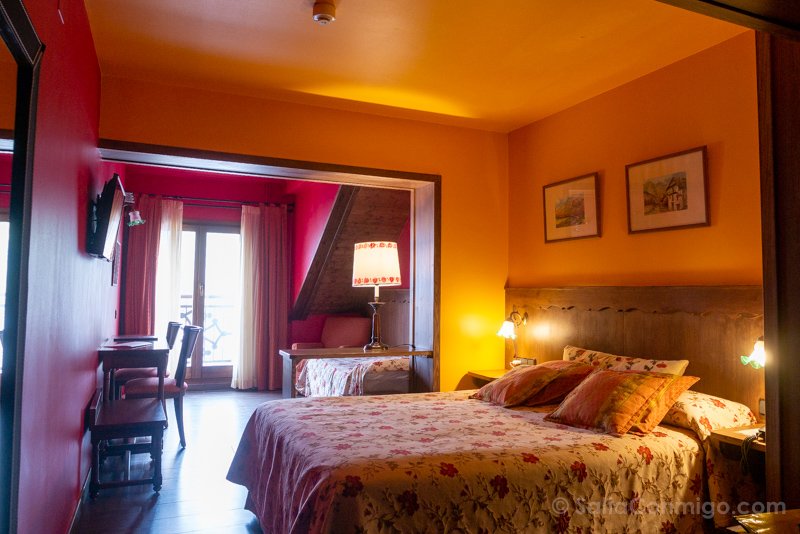 Sleep in Vielha Hotel Aran La Abuela Room
