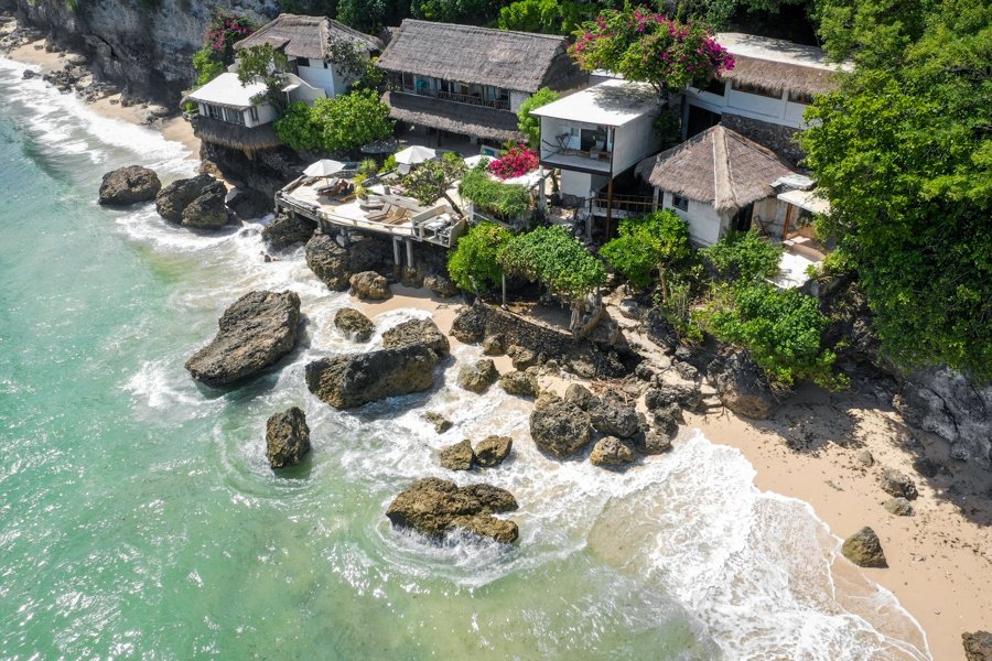 Playa Pantai Pemutih Cosas que hacer en Uluwatu Bali