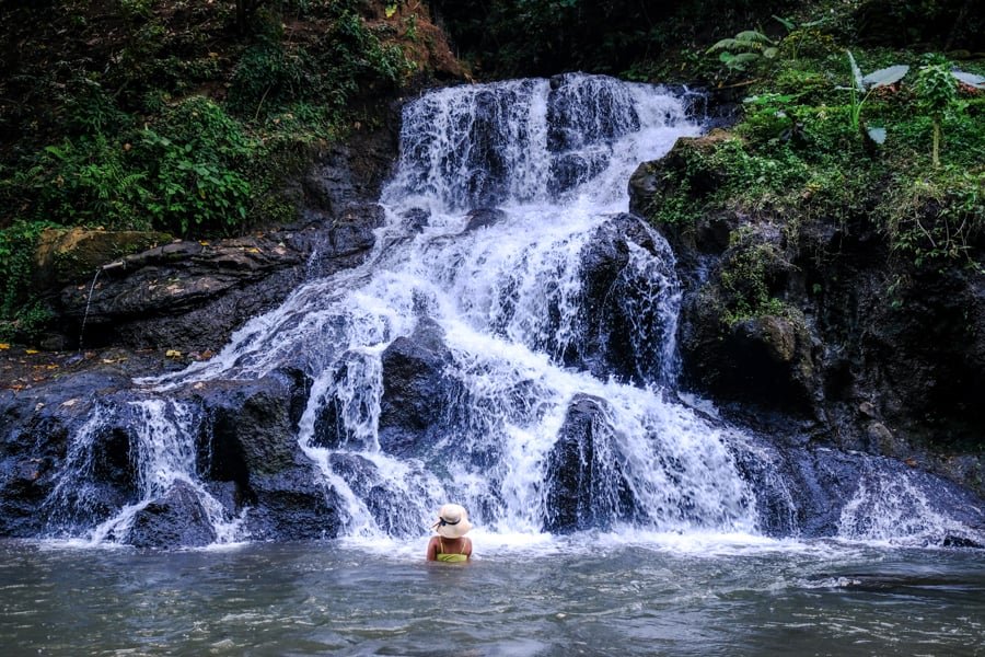 Cascada Air Terjun Uma Anyar