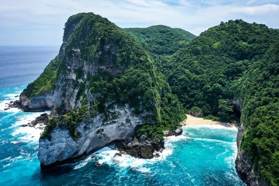 Imagen de drones en la playa de Nyanyad