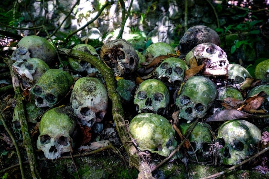 Cementerio Trunyan Isla Calavera Bali