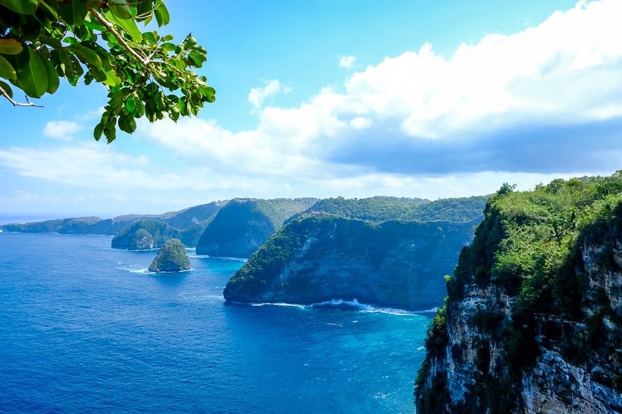 Punto del atardecer en Banah Cliff Point en Nusa Penida, Bali