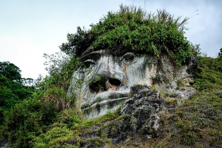 Cara de piedra de Toar en Tomohon