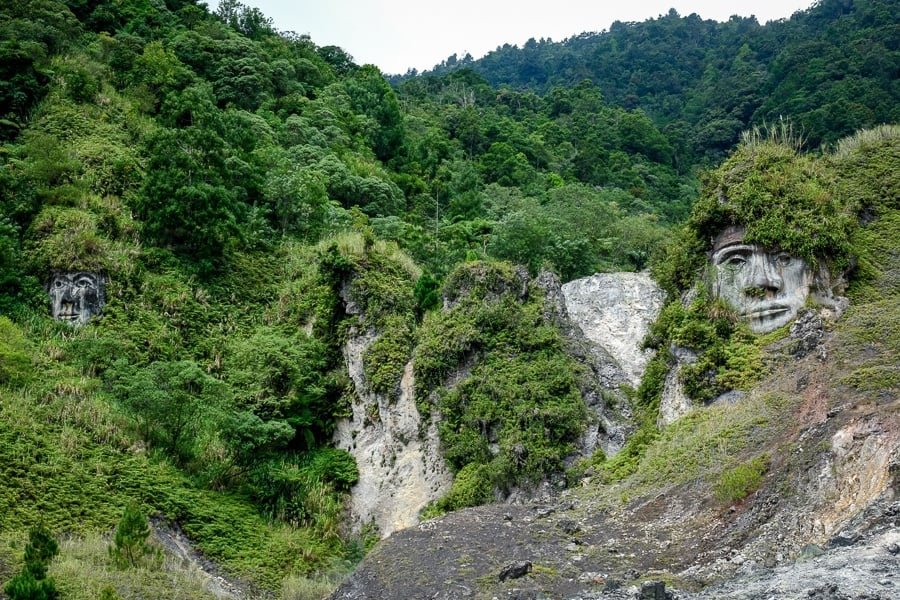 La colina de Tomohon se enfrenta en Sulawesi