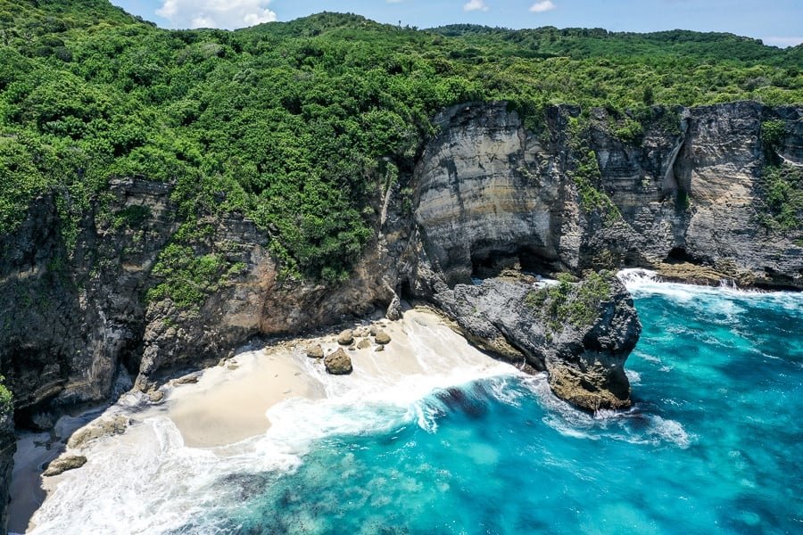 Mirador de la playa de Korawa en Nusa Penida Bali