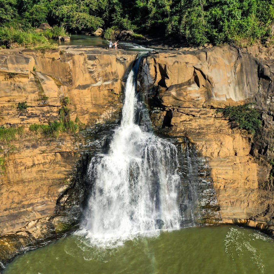 Cascada Curug Tengah Geoparque Ciletuh Java Occidental Indonesia