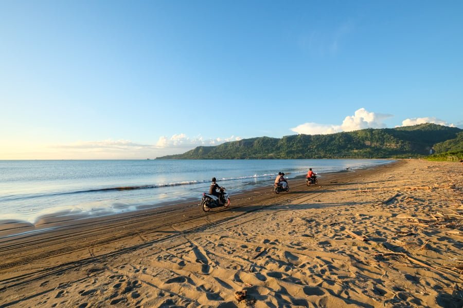 Playa de Ciletuh