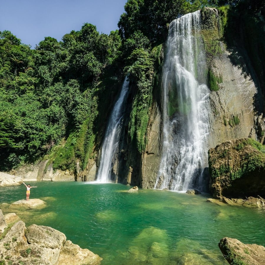 Cascada Curug Cikaso Geoparque Ciletuh Java Occidental Indonesia