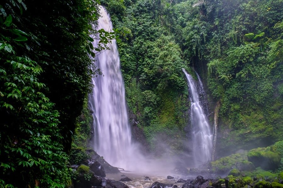 Cascada Air Terjun Kali cerca de Manado, Sulawesi