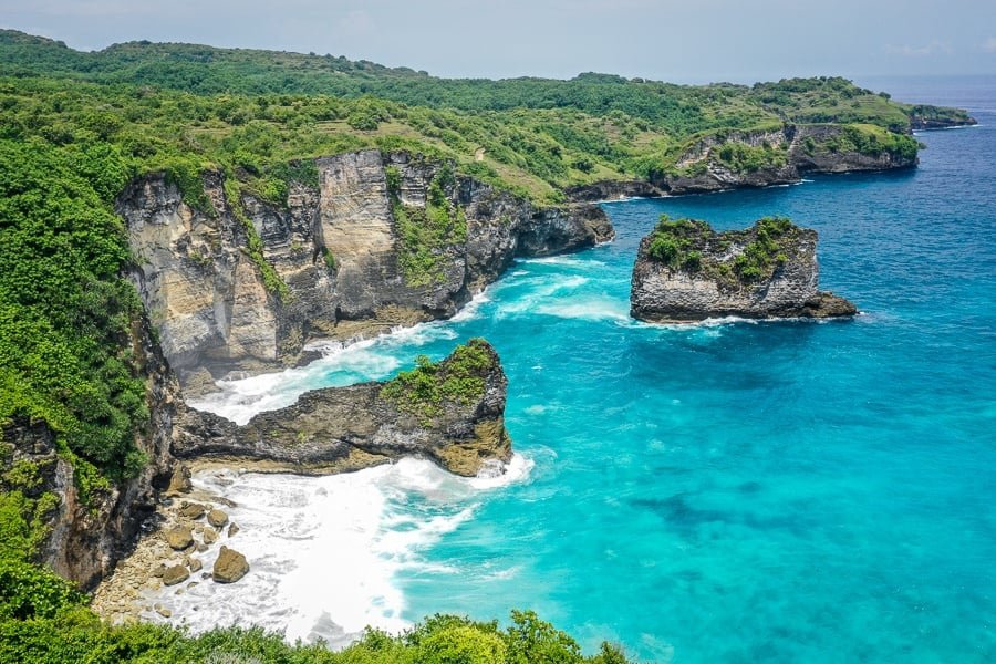 Punto de vista de la playa de Korawa en Nusa Penida, Bali