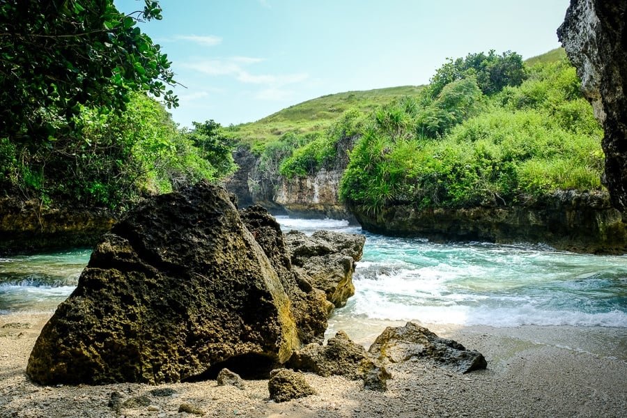 Lumangan Beach en Nusa Penida, Bali
