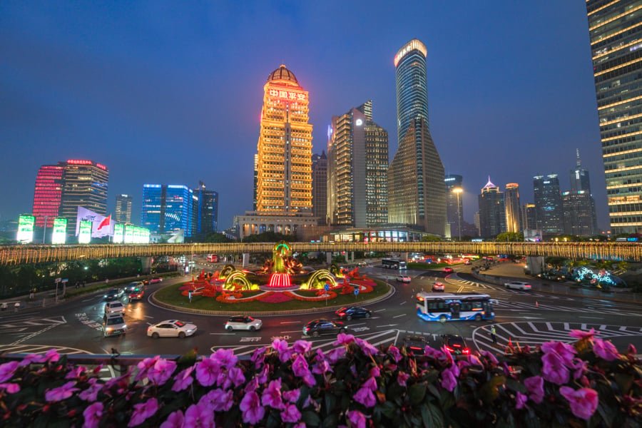 Rotonda de Mingzhu por la noche