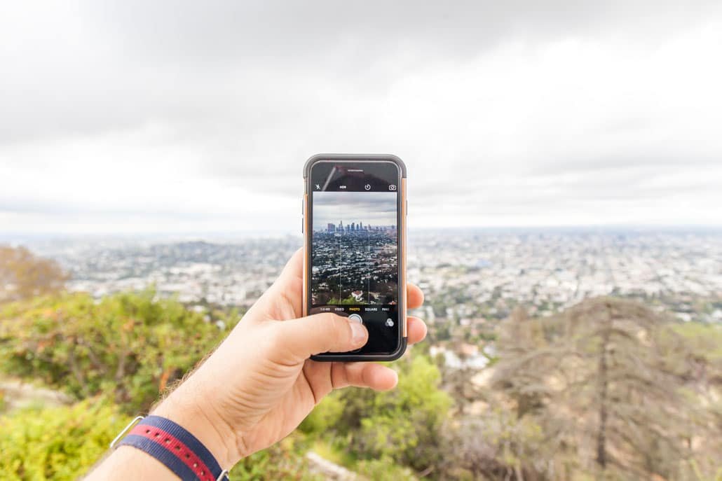 Tomar fotografías de Hollywood mientras te mantienes conectado