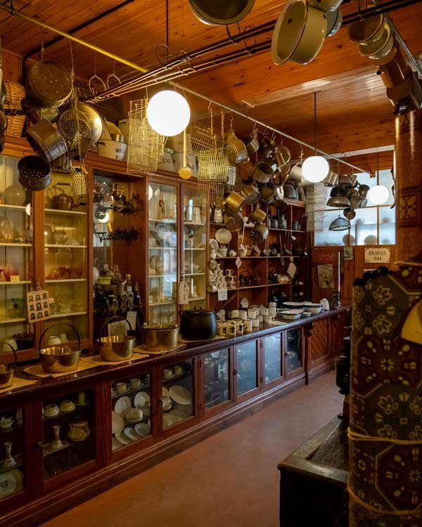 En el interior de la tienda del Museo Beamish