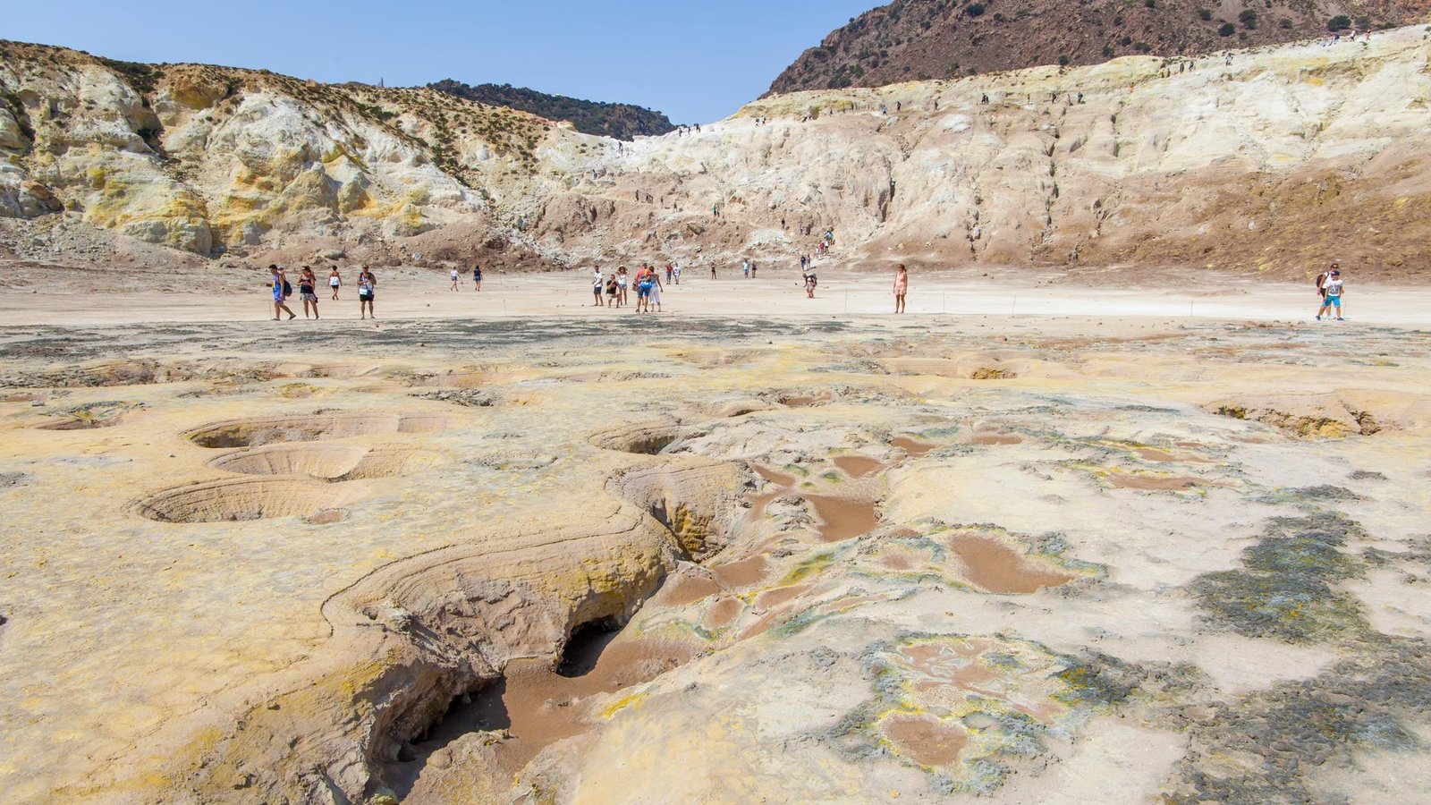Dentro del cráter de la isla Nisyros