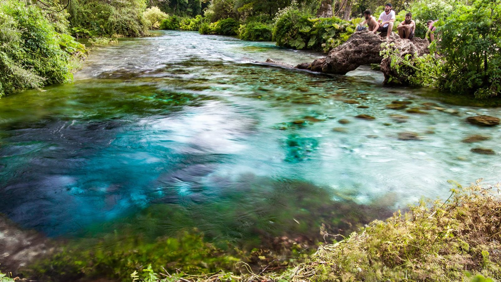 Ojo Azul Albania