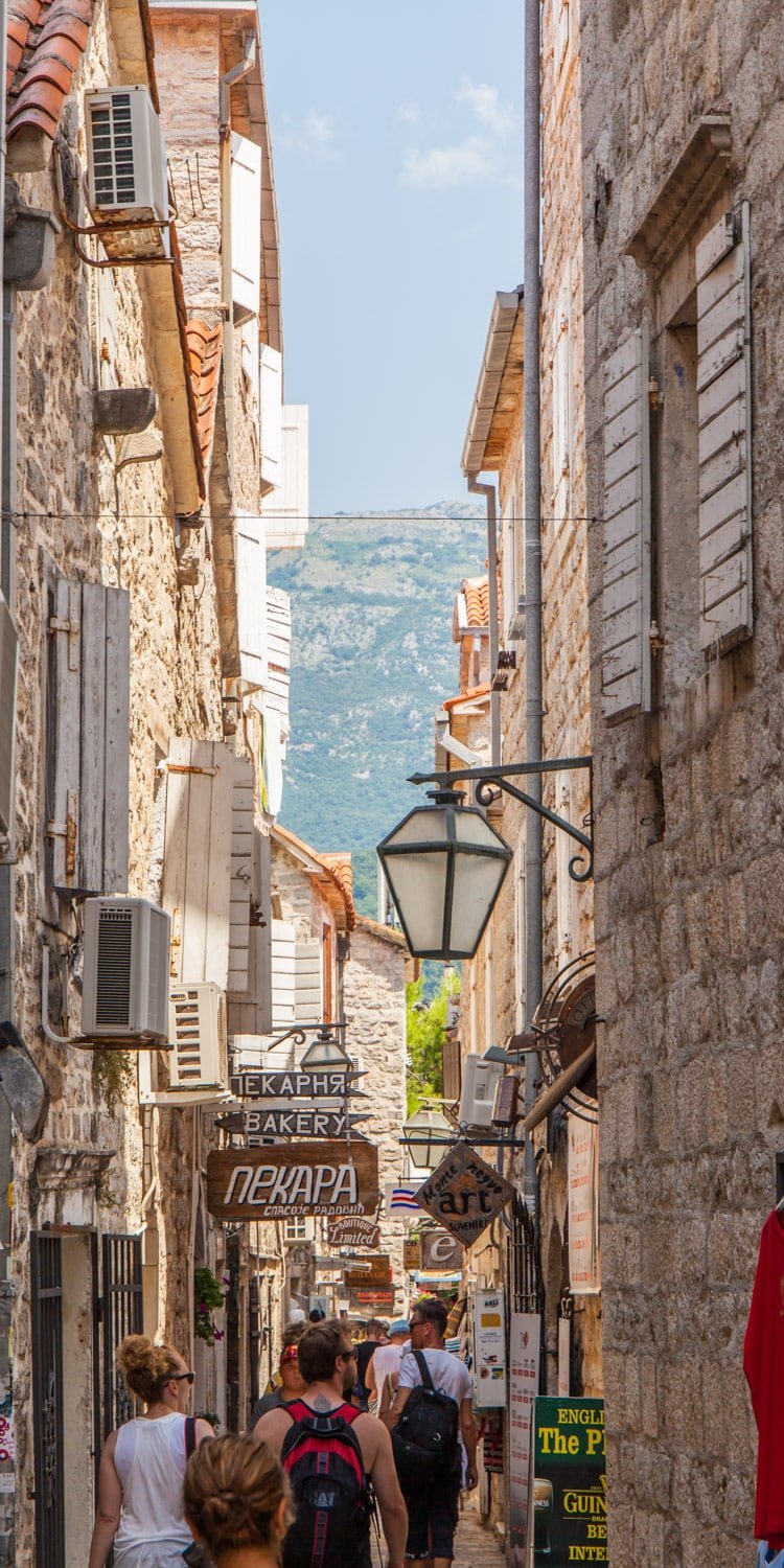 Pequeñas calles de Budva