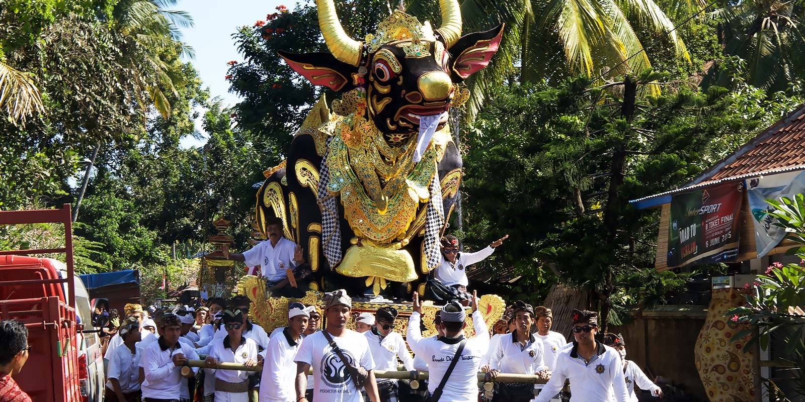 Desfile tradicional de Bali